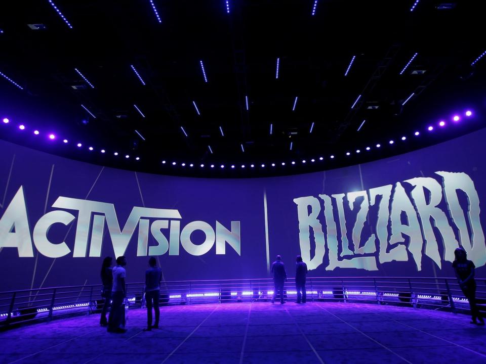 activision blizzard logo stage