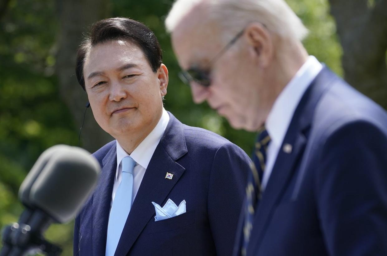 South Korea's Yoon Suk Yeol is only the second leader to travel to the U.S. for a state visit during the Biden administration. <a href="https://newsroom.ap.org/detail/BidenUSSouthKorea/d77d19187b24453d8e374f6d8a4e80ec/photo?Query=Yoon%20Suk%20Yeol&mediaType=photo&sortBy=arrivaldatetime:desc&dateRange=Anytime&totalCount=1237&currentItemNo=2" rel="nofollow noopener" target="_blank" data-ylk="slk:AP Photo/Evan Vucci;elm:context_link;itc:0;sec:content-canvas" class="link ">AP Photo/Evan Vucci</a>