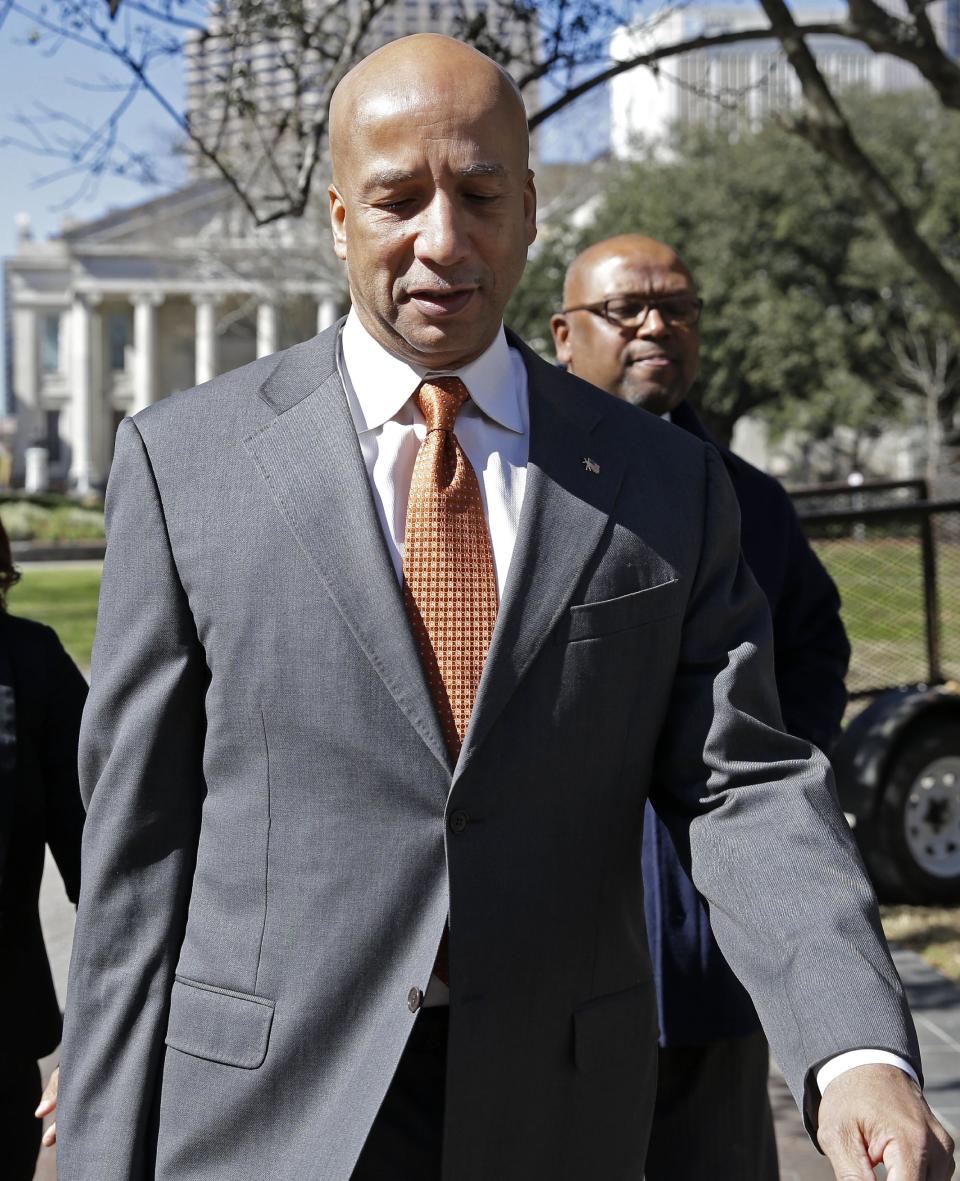 Former New Orleans Mayor Ray Nagin enters Federal Court in for jury selection and possible opening arguments for his corruption trial in New Orleans, Thursday, Jan. 30, 2014. Nagin is charged with accepting bribes, free trips and other gratuities from contractors in exchange for helping them secure millions of dollars in city work. The charges in his 21-count indictment, including bribery and wire fraud, are the product of a City Hall investigation that already has resulted in several convictions or guilty pleas by former Nagin associates. (AP Photo/Gerald Herbert)