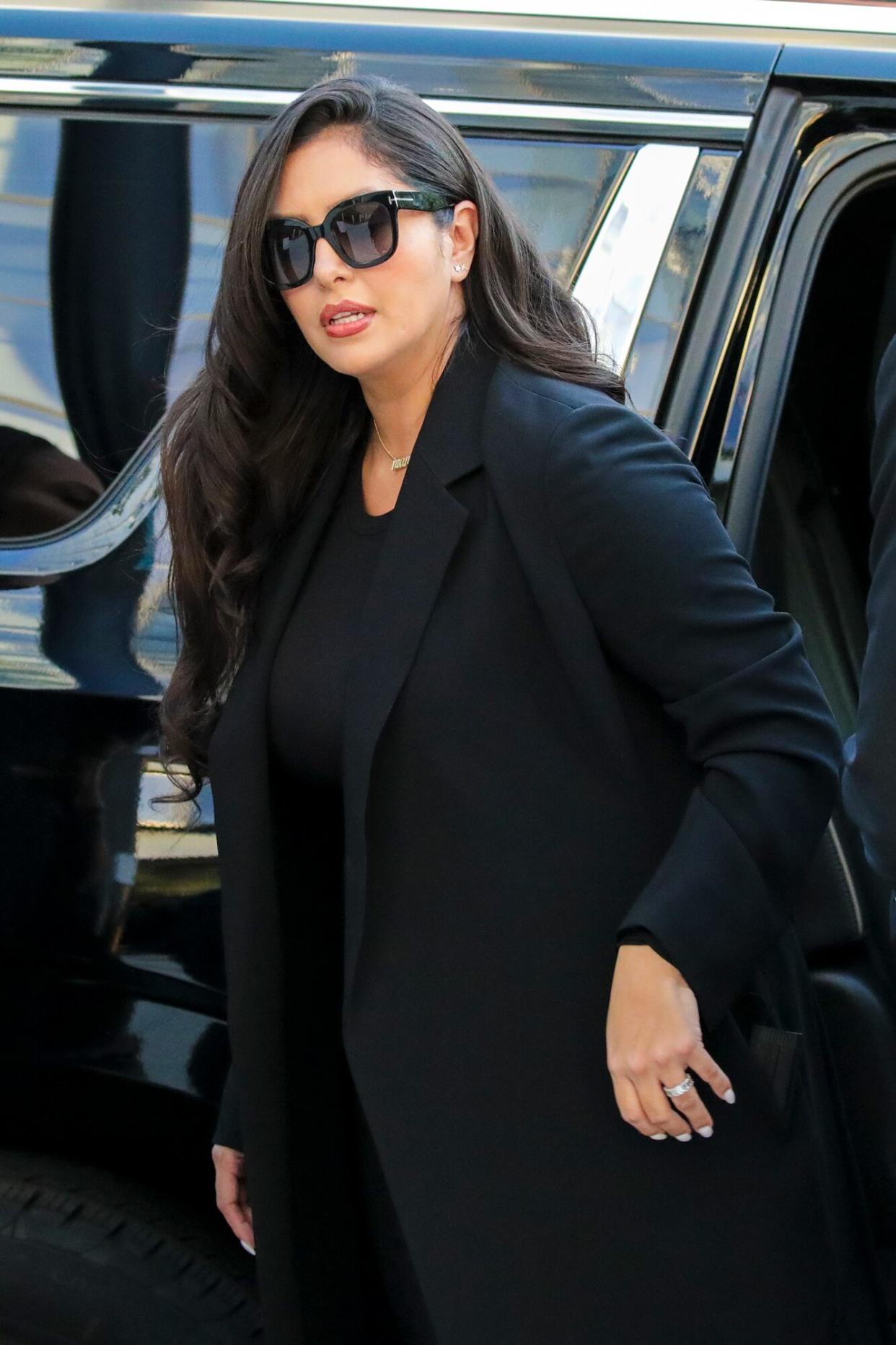 Vanessa Bryant arrives at Federal Court to testify Friday in the lawsuit over graphic photos taken by first responders at the scene of the helicopter crash that killed her husband, basketball legend Kobe Bryant, their teenage daughter and seven others. Bryant photographed at her arrival at U.S. Federal Courthouse on Friday, Aug. 19, 2022 in Los Angeles, CA.