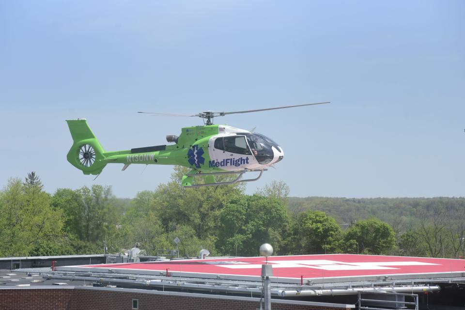 A MedFlight helicopter completed the first landing ever recorded on the roof of OhioHealth Mansfield Hospital on Thursday.
