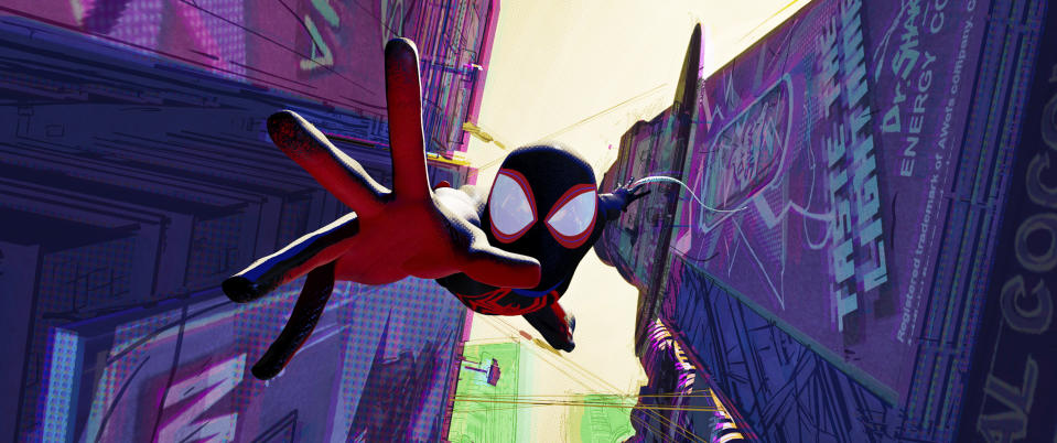 En esta imagen proporcionada por Sony Pictures Animation Miles Morales como Spider-Man, con la voz de Shameik Moore, en una escena de la película de Columbia Pictures y Sony Pictures Animation "Spider-Man: Across the Spider-Verse". (Sony Pictures Animation vía AP)