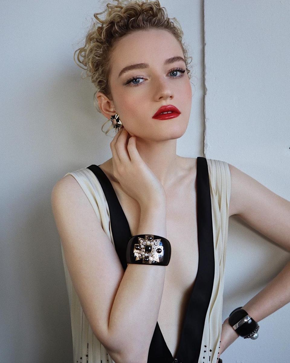 Julia Garner