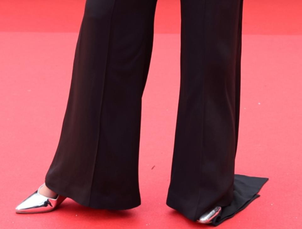 A closer look at Jane Fonda wearing metallic pointed pumps at Cannes Film Festival