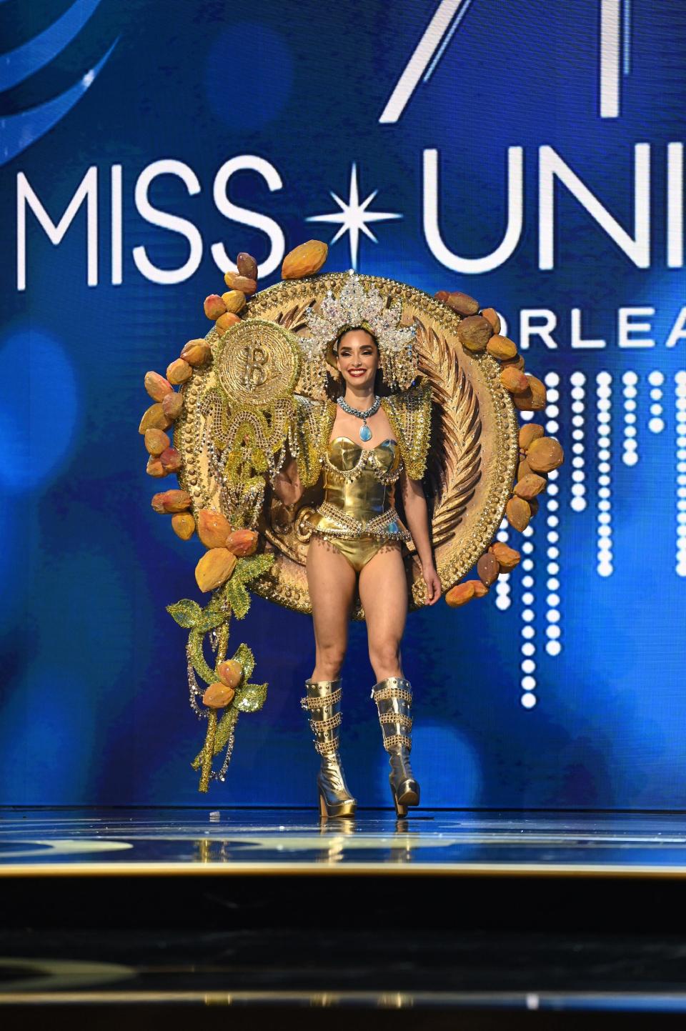 Miss El Salvador in the 2023 Miss Universe Costume Contest.