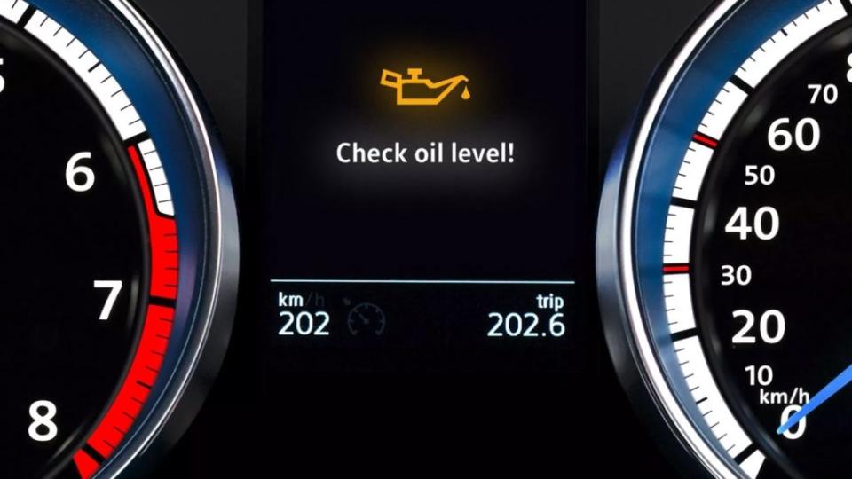 各個品牌車款的換油週期通常不盡相同，許多車主是依照機油指示燈來做更換標準。(圖片來源/ VW)