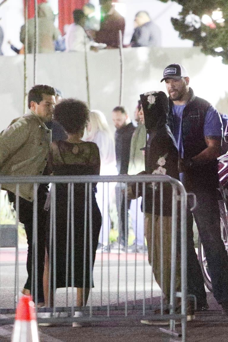 Zahara y Maddox, los hijos de Angelina Jolie y Brad Pitt, disfrutaron de una noche de risas en el show de Chris Rock & Dave Chappelle en The Forum en Inglewood, Los Ángeles.