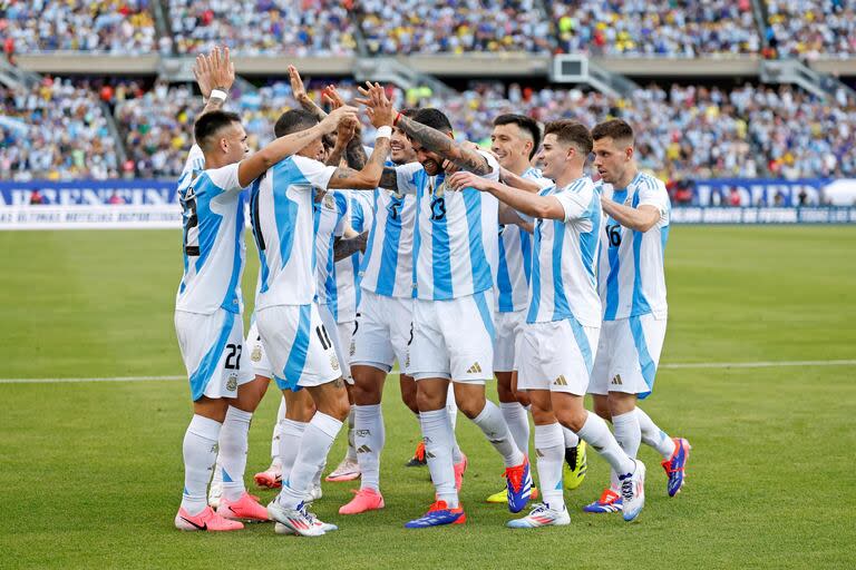 La selección argentina derrotó a Ecuador en el primer amistoso de esta fecha FIFA; juega ante Guatemala este viernes