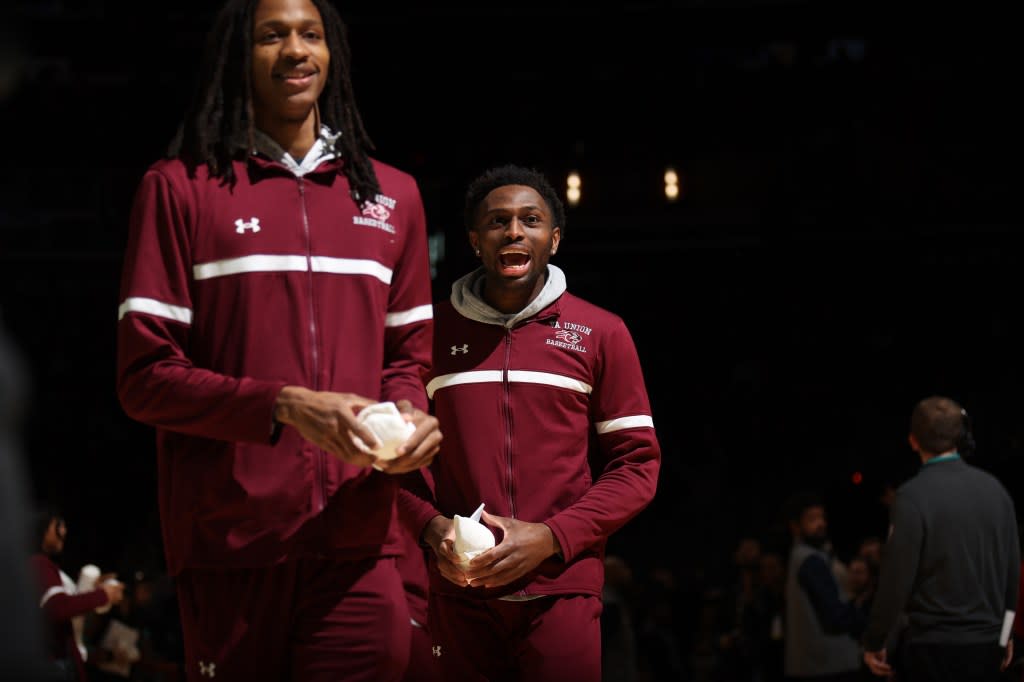 Virginia Union basketball team members took the court between the third and fourth quarters of the Washington Wizards game on Feb. 4, 2024, at Capital One Arena in Washington, D.C. (Photo courtesy of NBA Photos)