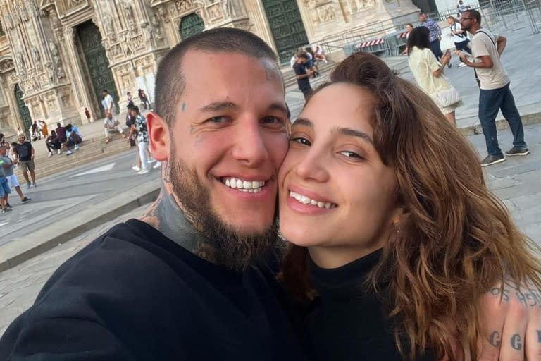 Alex Caniggia y Melody Luz comenzaron su relación en El hotel de los famosos y sellaron su amor con la llegada de su hija Venezia
