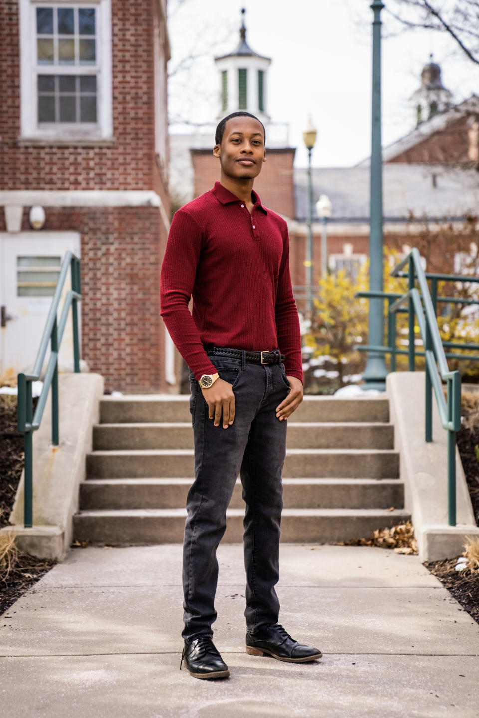 Davita Bird, estudiante de informática en la Escuela de Minas de Colorado, quien tiene tres trabajos de medio tiempo, en Golden, Colorado, el 10 de marzo de 2023. (Benjamin Rasmussen/The New York Times).