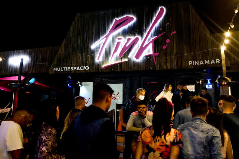 Algunas discotecas de Pinamar intentan ofrecer precios accesibles para los jóvenes, mientras que otras parten desde los $3500 la entrada