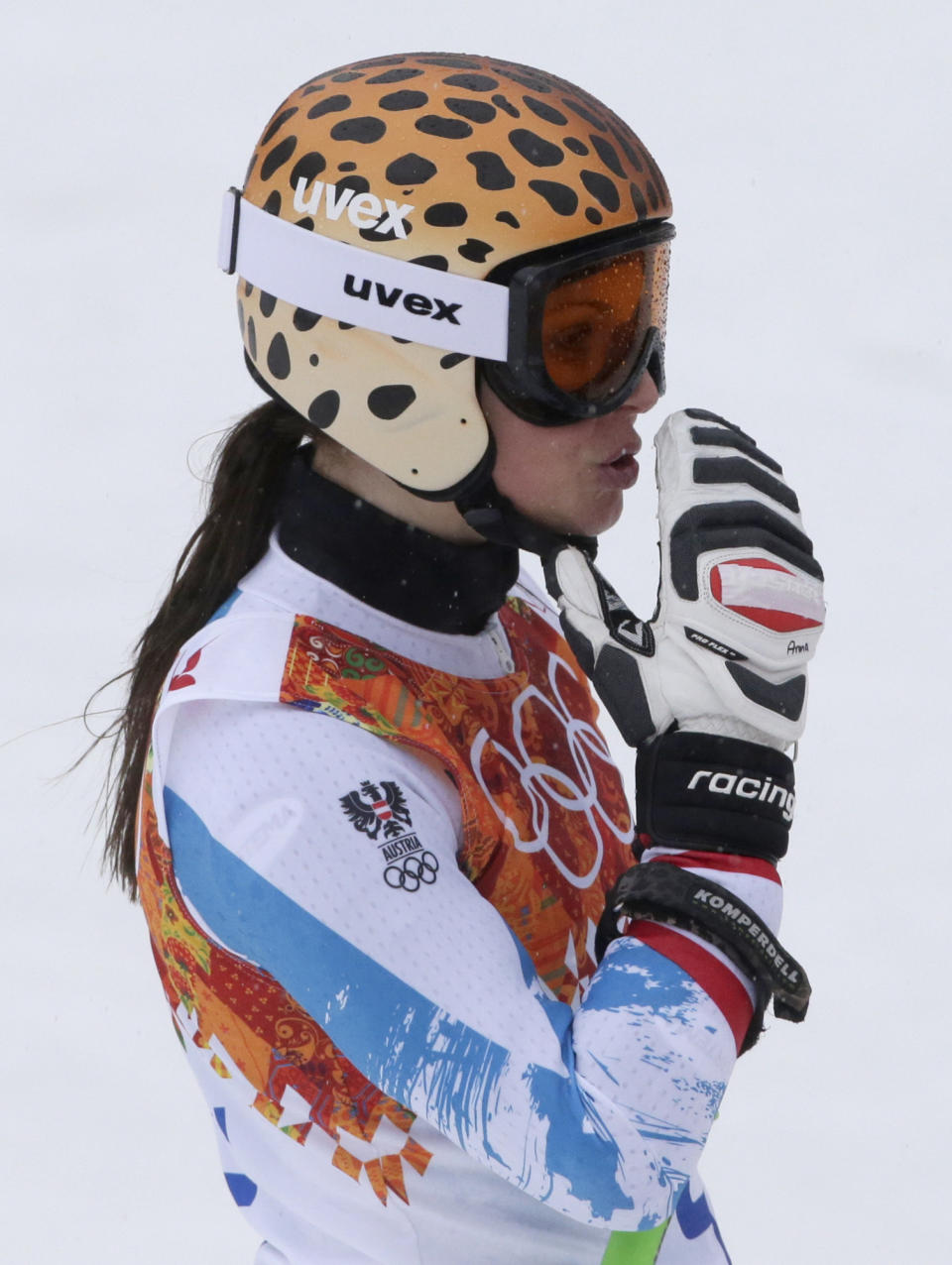 Austria's Anna Fenninger blows a kiss after finishing the second run of the women's giant slalom at the Sochi 2014 Winter Olympics, Tuesday, Feb. 18, 2014, in Krasnaya Polyana, Russia. (AP Photo/Gero Breloer)