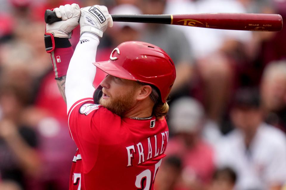 Cincinnati Reds outfielder Jake Fraley plans to play through a fracture in his foot down the stretch this season.