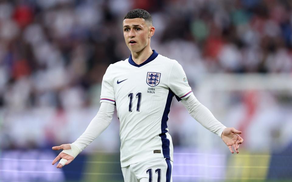 Why the Man City version of Phil Foden is not seen for England - Yahoo ...