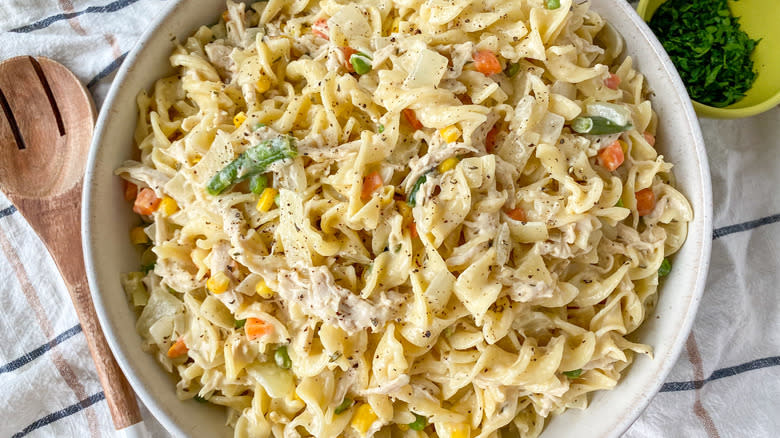 Bowl of chicken pot pie pasta