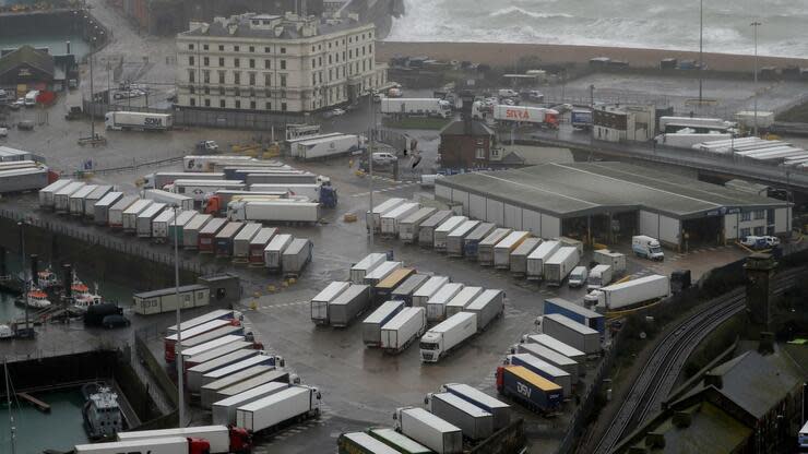 Der Hafen wurde nach der Ankündigung der französischen Regierung, in den nächsten 48 Stunden keine Passagiere aus Großbritannien zu akzeptieren, geschlossen. Foto: dpa