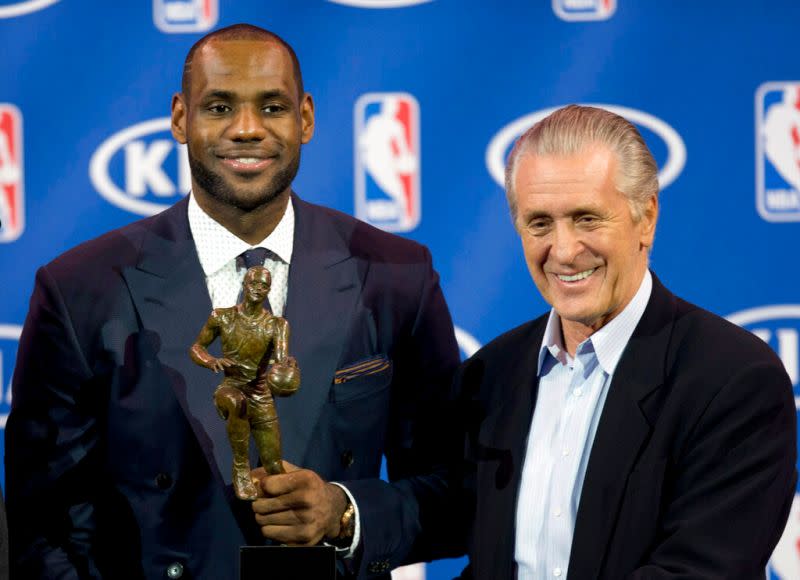 ▲熱火總管Pat Riley和球星LeBron James。（圖／美聯社／達志影像）