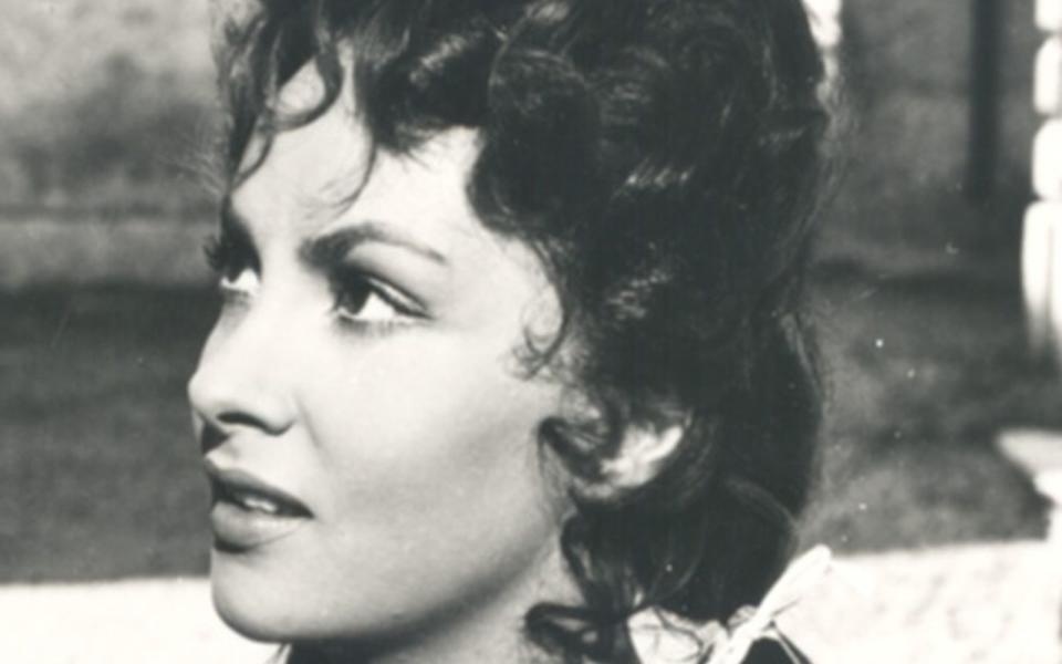 Gina Lollobrigida (hier als Bersagliera in "Liebe, Brot und Fantasie") galt in den 50er-Jahren als "schönste Frau der Welt". (Bild: teleschau / Archiv)