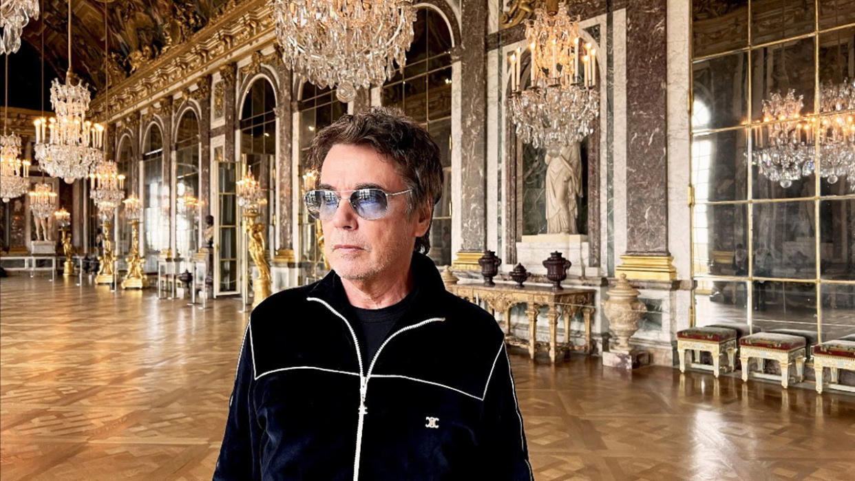  Jean-Michel Jarre. 