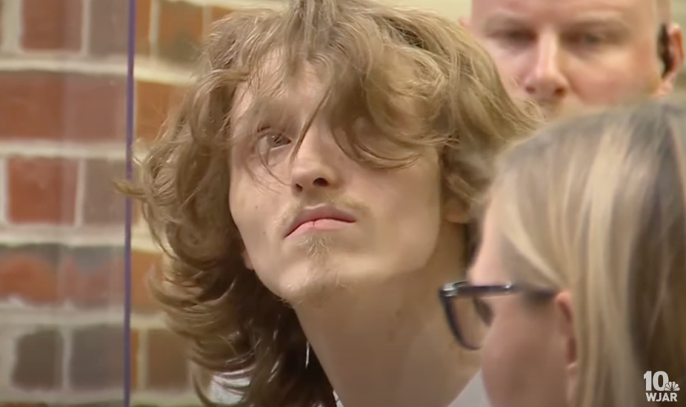 Shane Curry, a 20-year-old accused of murdering his teenager partner (10WJAR/YouTube)