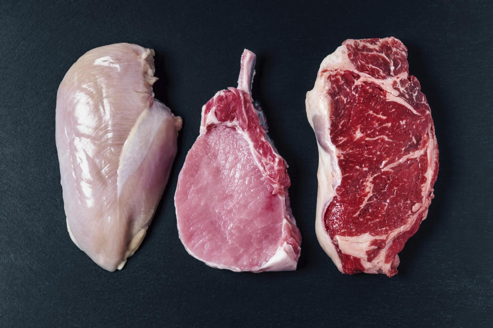 Existen evidencias científicas de que reducir el consumo de carne y cambiar su cocinado podría disminuir el riesgo de cáncer de mama. Así lo demostró un estudio del CIBERESP y del Centro Nacional de Epidemiología del Instituto de Salud Carlos III. (Foto: Getty)