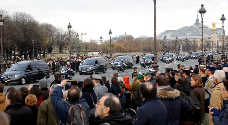 National ceremony in Paris to pay respect to the thirteen French soldiers killed in Mali