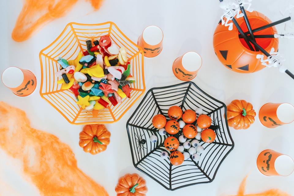 halloween table decor