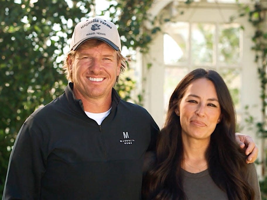 fixer upper magnolia table chip joanna gaines waco texas