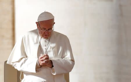 Pope Francis leads a Jubilee audience in Saint Peter's square at the Vatican November 12, 2016. REUTERS/Remo Casilli