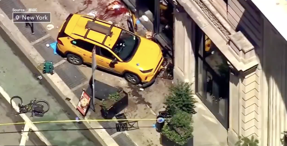 The taxi came to a halt after crashing into a building (ABC/Screengrab)