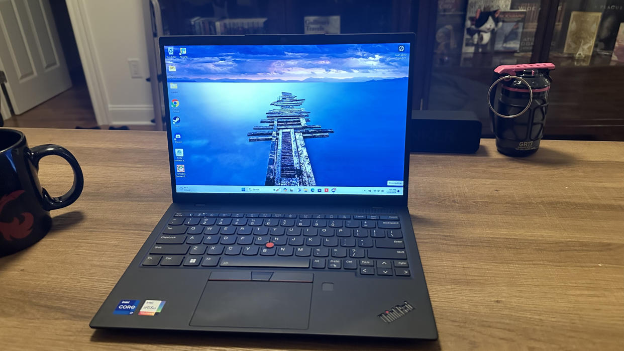  Lenovo ThinkPad X1 Nano Gen 3. 