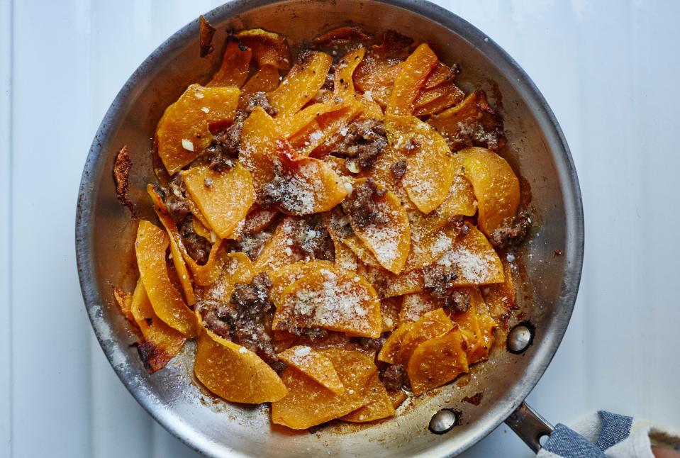 <h1 class="title">butternut-cacio-e-pepe</h1><cite class="credit">Alex Lau</cite>