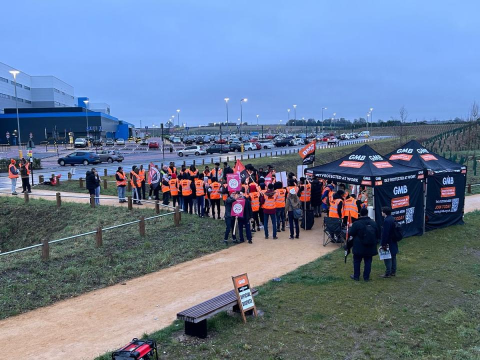 Amazon workers gather to strike against pay and working conditions (GMB Union)