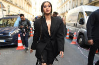 <p>Cardi B faisait partie des célébrités venues assister au défilé Mugler, au premier rang. Cette année, c’était la première de Casey Cadwallader à la tête de la célèbre griffe. Crédit photo : Getty Images </p>