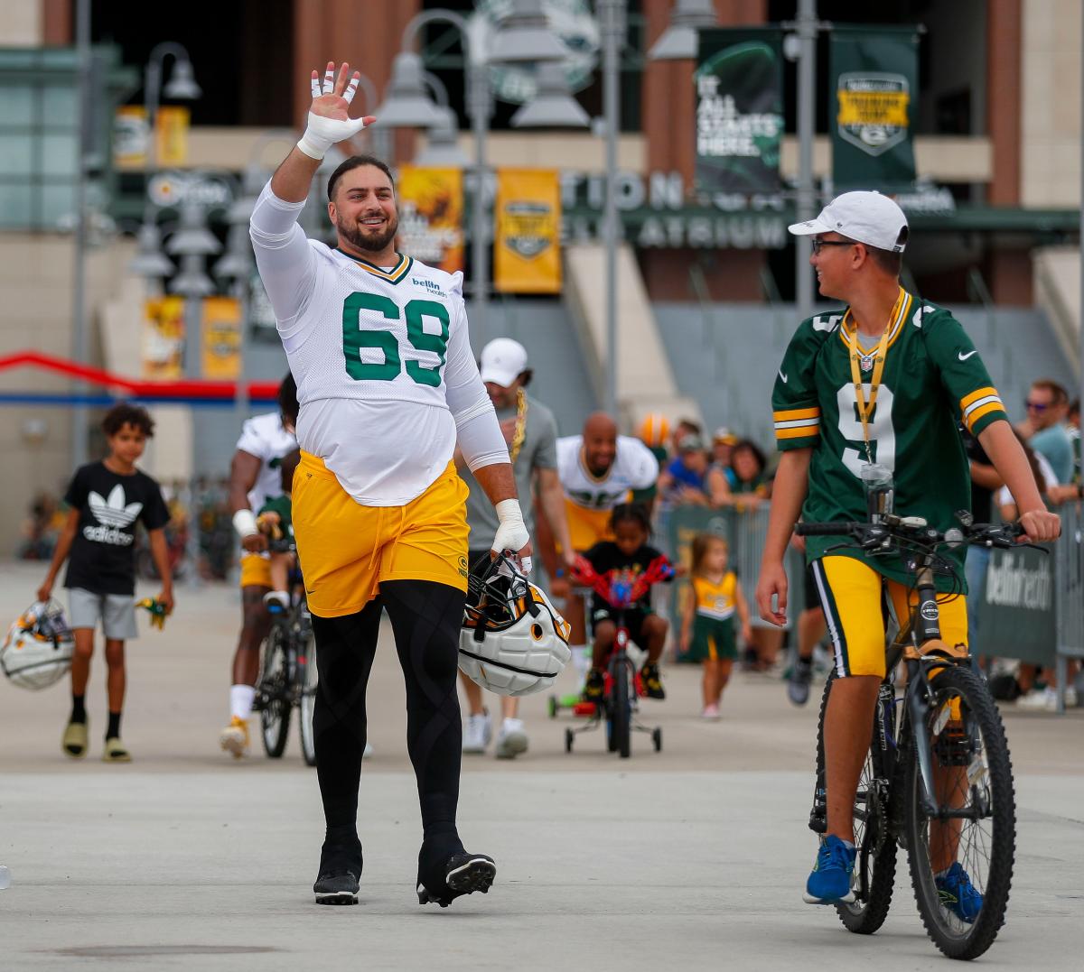 Packers feel they have more offensive line options because of David  Bakhtiari's progress