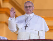 En febrero de 2013, tras ocho años de pontificado, Benedicto XVI renunció a su cargo y Francisco se convirtió en el nuevo Papa el 13 de marzo de 2013. (Michael Kappeler/picture alliance via Getty Images)