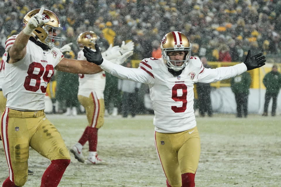 San Francisco 49ers' Robbie Gould celebrates after making the game-winning field goal during the second half of an NFC divisional playoff NFL football game against the Green Bay Packers Saturday, Jan. 22, 2022, in Green Bay, Wis. The 49ers won 13-10 to advance to the NFC Chasmpionship game. (AP Photo/Morry Gash)