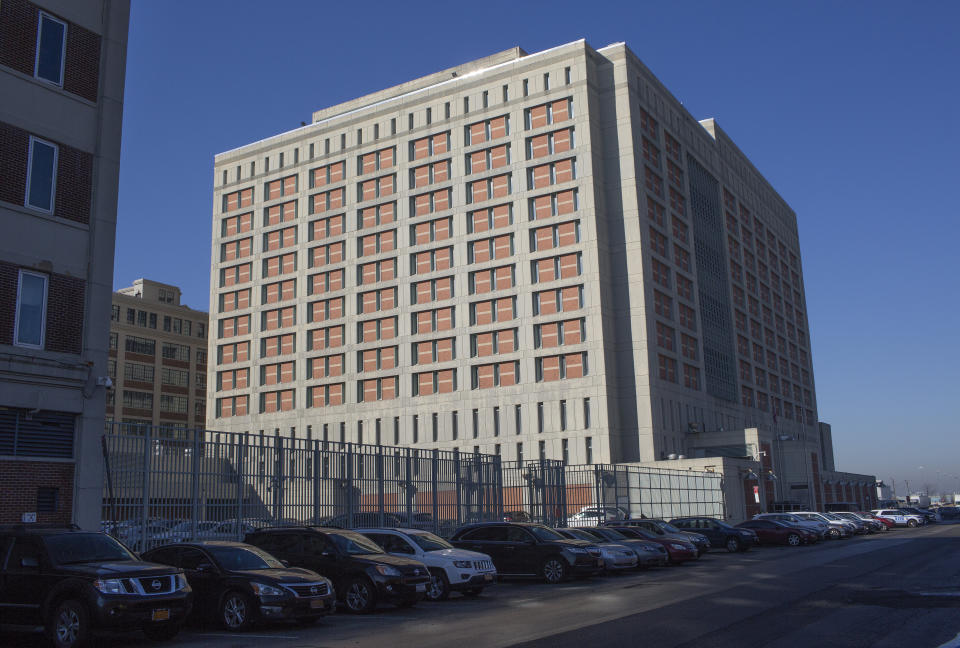 The Metropolitan Detention Center in Brooklyn, located in the neighborhood of Sunset Park, is notorious for its abysmal conditions and operational issues. (Photo: Andrew Lichtenstein via Getty Images)