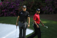 <p>Phil Mickelson and Tiger Woods during the final round of the Masters golf tournament at the Augusta National Golf Club in Augusta, Ga., Sunday, April 12, 2009. (AP Photo/Chris O’Meara) </p>