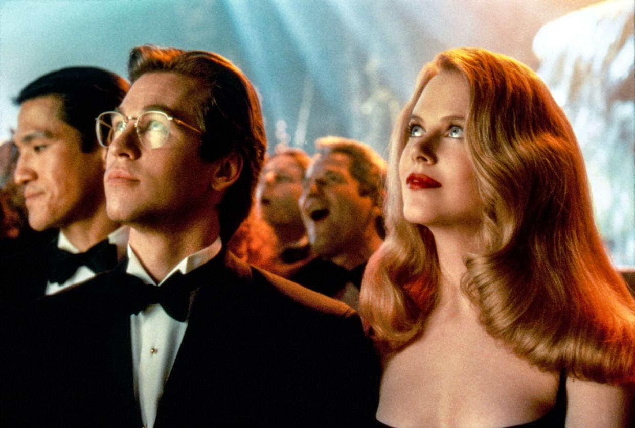Val Kilmer as Bruce Wayne and Nicole Kidman as Chase Meridian in 'Batman Forever' (Photo: Warner Bros./Everett Collection)