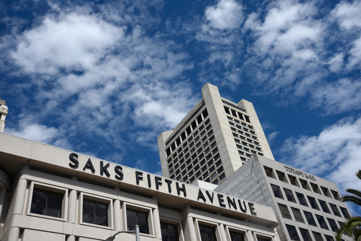 Saks Fifth Avenue in San Francisco Shifts to Appointment-only Shopping