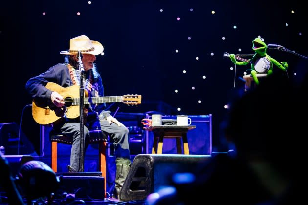 Willie Nelson and Kermit the Frog at the 2024 Luck Reunion: they finally performed "Rainbow Connection." - Credit: Courtesy of Luck Reunion*