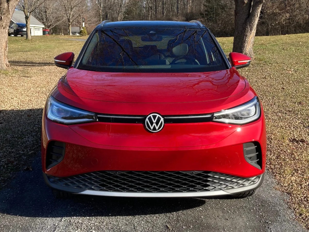 I drove the $40,000 Volkswagen ID.4. Here are 6 pros and cons to consider before..