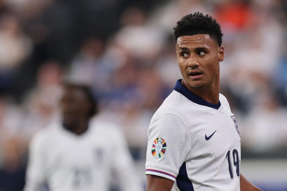 �� Nice hair day? Ollie Watkins gifts young England fan his jersey ��