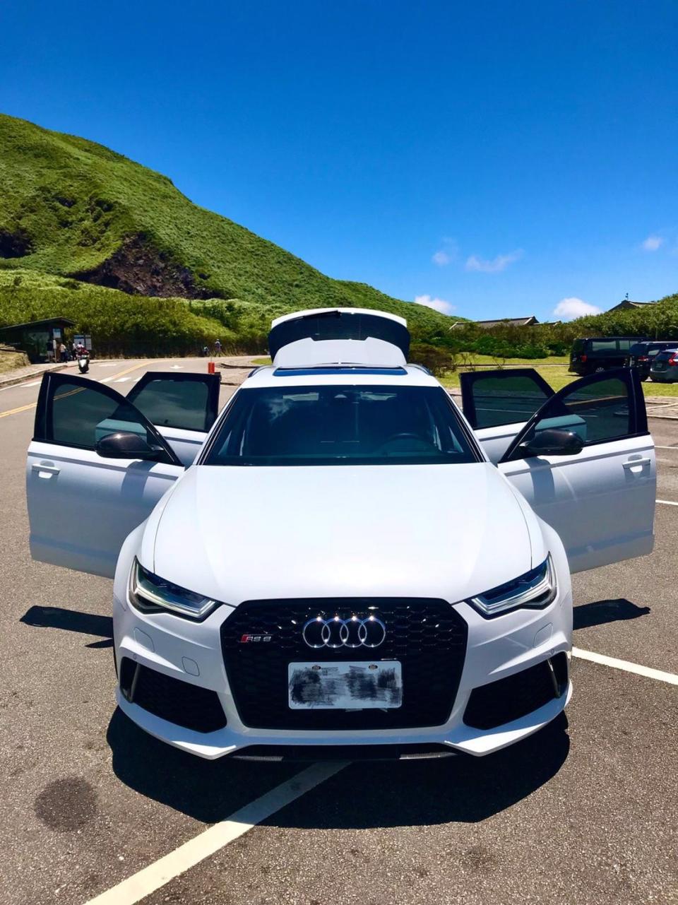 【明星聊愛車】張棋惠因為老公購入「地表最強旅行車」Audi RS 6 Avant，大推：後車箱夠大、各式頂規配備、安全警示系統！