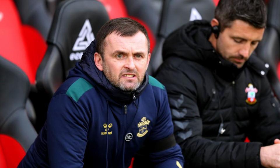 Nathan Jones in the Southampton dugout