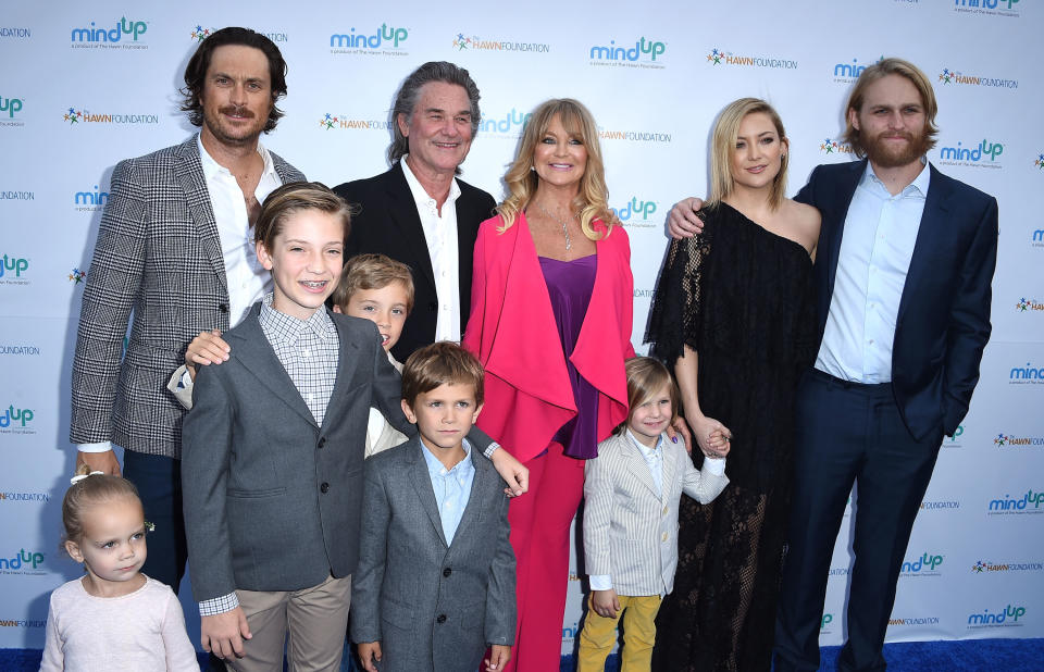 BEVERLY HILLS, CA - MAY 06:  Oliver Hudson, Kurt Russell, Goldie Hawn, Kate Hudson and Wyatt Russell  arrives at the Goldie Hawn Hosts Annual Goldie's Love In For Kids at Ron Burkle��s Green Acres Estate on May 6, 2016 in Beverly Hills, Californi  (Photo by Steve Granitz/WireImage)