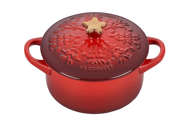 Le Creuset Noel Mini Cocotte with Star Knob, 24-Oz.