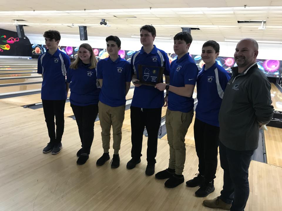 Co-Ed Wallington repeated as Group 1 champ at the North 1B boys bowling sectional tournament on Thursday, Feb. 10, 2022 at Lodi Lanes. From left: Kenny Calabrese, Madison Russo, Jonathan Kruk, Tyler Kruk, Daniel Jeetan, Nick Brzezinski and coach Brian Svetz.